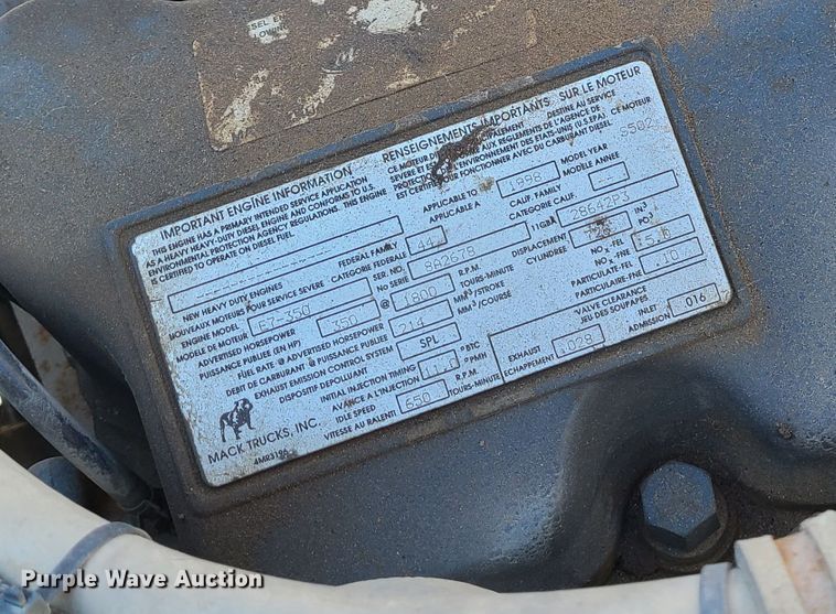 image for item DJ1699 1998 Mack RD688S  fuel / lube truck