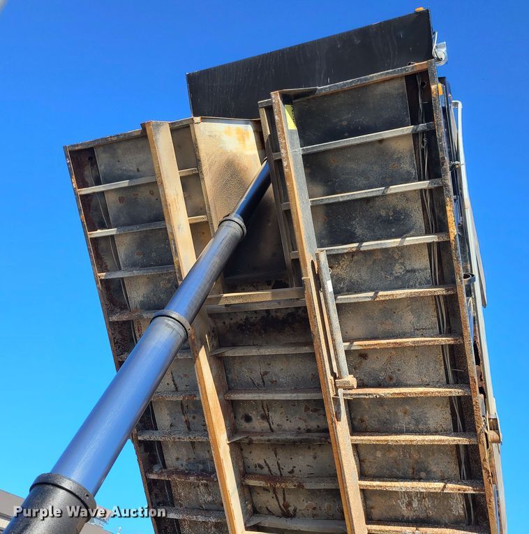 image for item DJ1700 2004 Mack CV713 Granite  dump truck