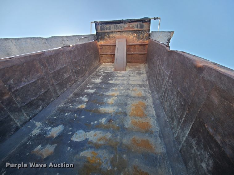 image for item DJ1700 2004 Mack CV713 Granite  dump truck