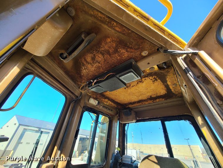 image for item DJ1701 1989 Caterpillar D8N  dozer