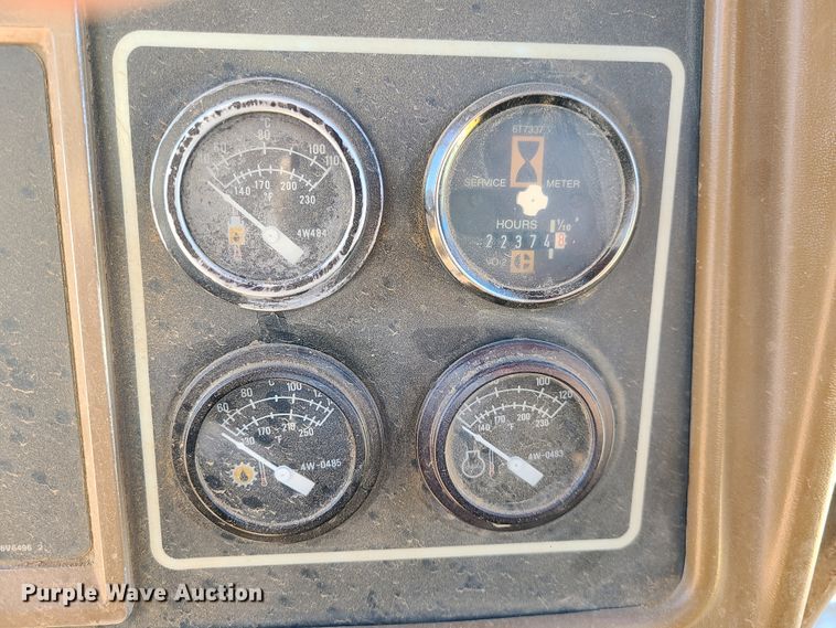 image for item DJ1701 1989 Caterpillar D8N  dozer