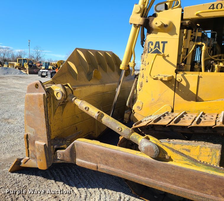 image for item DJ1701 1989 Caterpillar D8N  dozer
