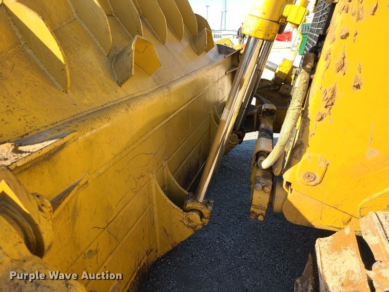 image for item DJ1701 1989 Caterpillar D8N  dozer