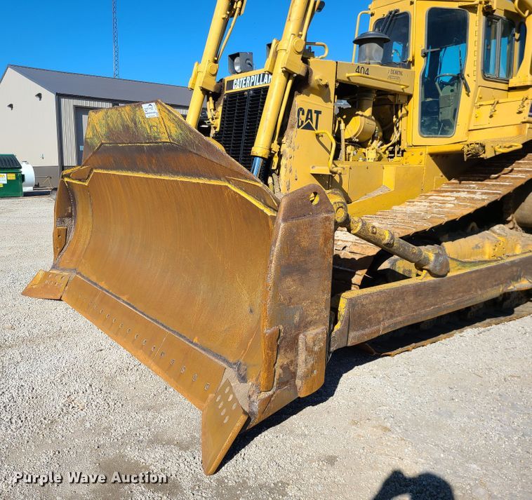 image for item DJ1701 1989 Caterpillar D8N  dozer