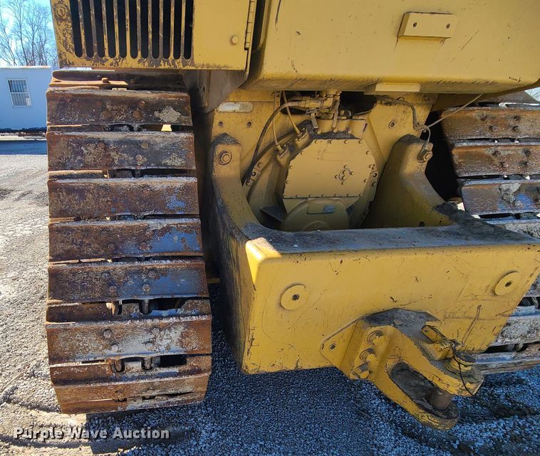 image for item DJ1701 1989 Caterpillar D8N  dozer