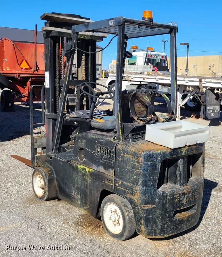 image for item DJ1702 Clark C500-50  forklift