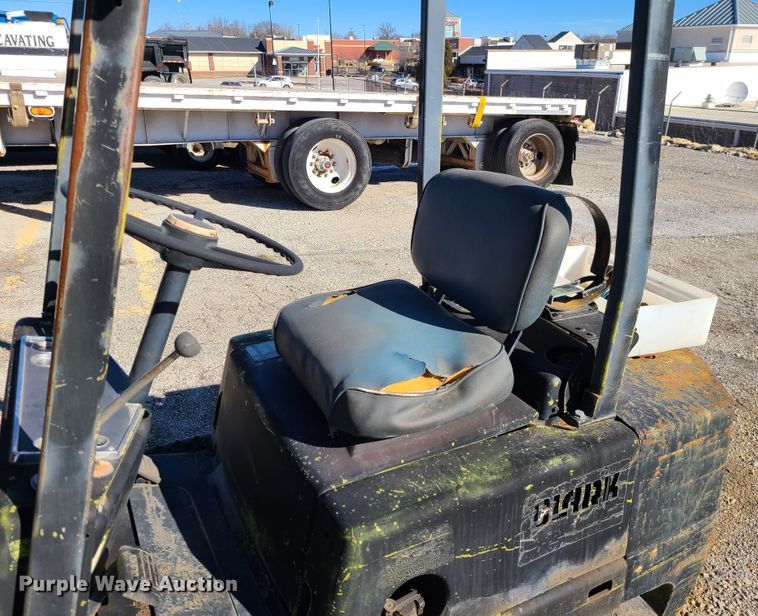 image for item DJ1702 Clark C500-50  forklift