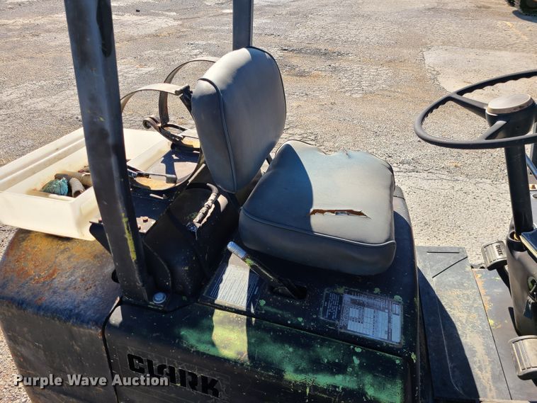 image for item DJ1702 Clark C500-50  forklift