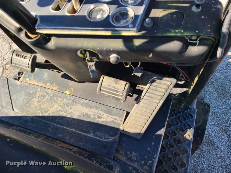 image for item DJ1702 Clark C500-50  forklift