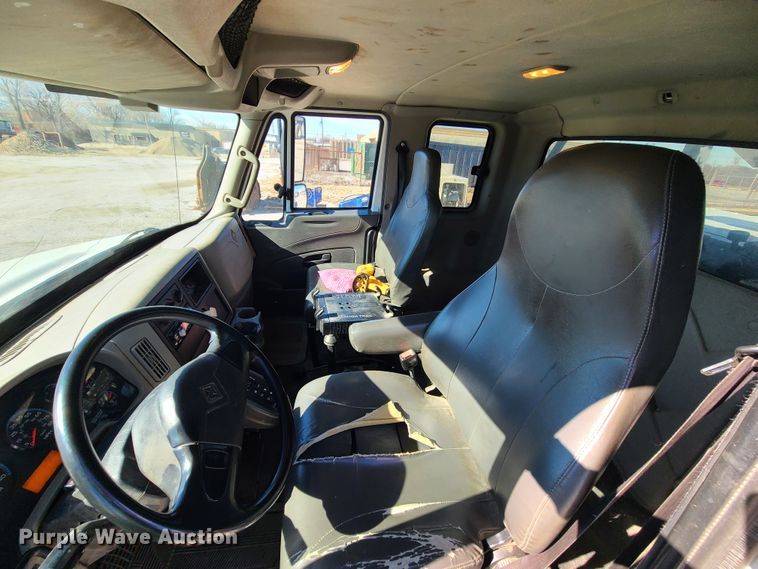 image for item DJ1704 2012 International 4300  utility / service truck