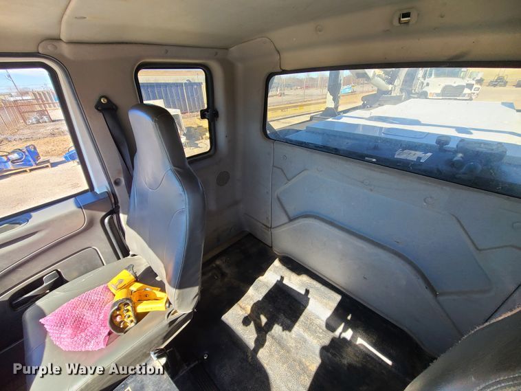 image for item DJ1704 2012 International 4300  utility / service truck