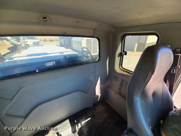 image for item DJ1704 2012 International 4300  utility / service truck