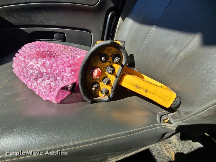 image for item DJ1704 2012 International 4300  utility / service truck