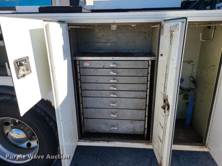 image for item DJ1704 2012 International 4300  utility / service truck