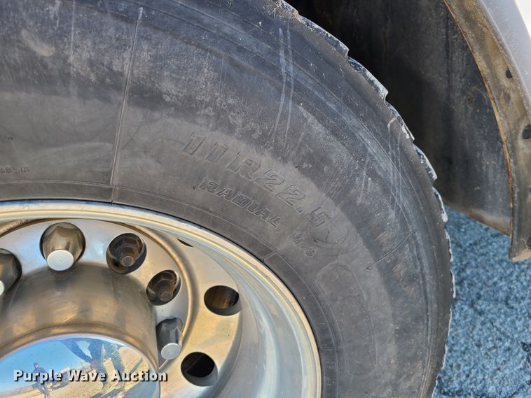 image for item DJ1704 2012 International 4300  utility / service truck