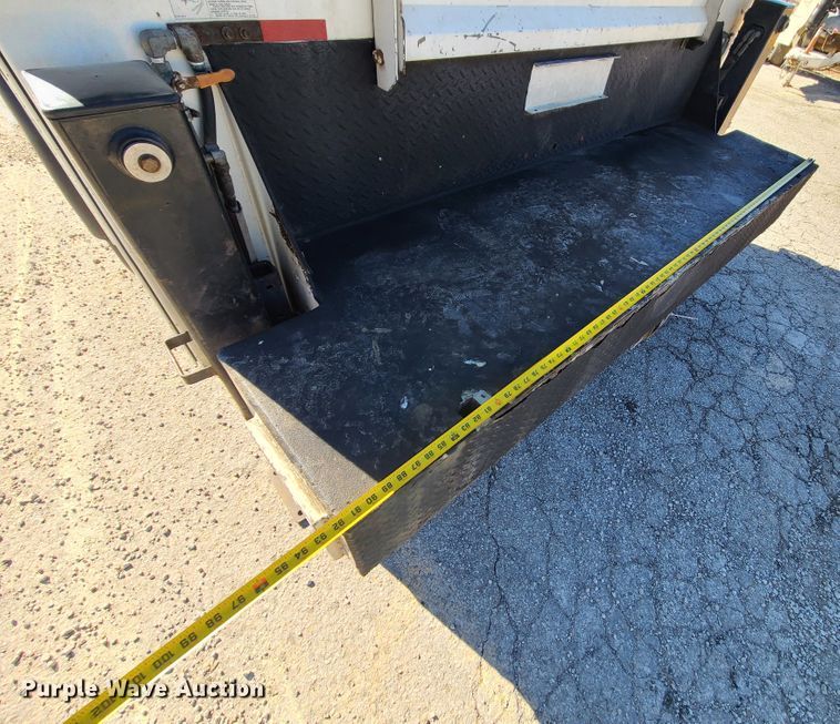 image for item DJ1704 2012 International 4300  utility / service truck