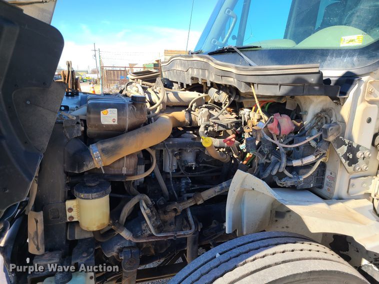 image for item DJ1704 2012 International 4300  utility / service truck