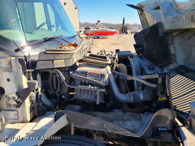 image for item DJ1704 2012 International 4300  utility / service truck