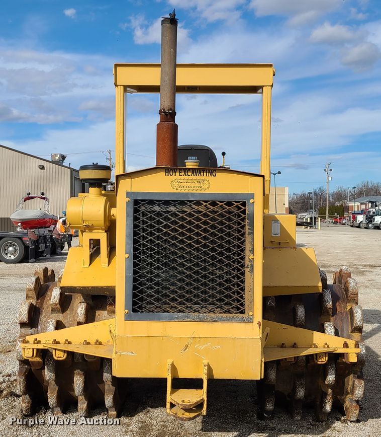 image for item DJ1706 Muller TI18  soil compactor