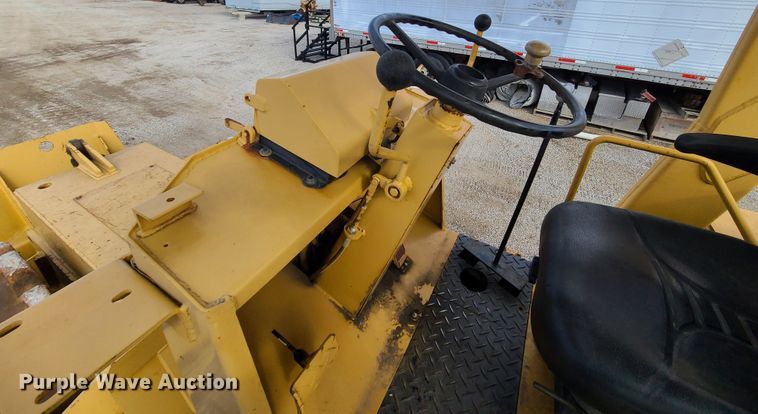 image for item DJ1706 Muller TI18  soil compactor