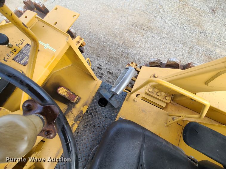 image for item DJ1706 Muller TI18  soil compactor