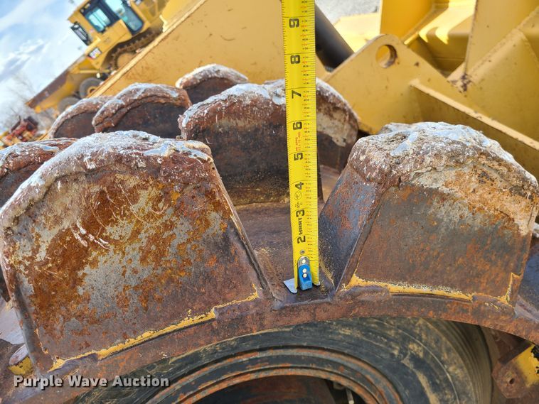 image for item DJ1706 Muller TI18  soil compactor