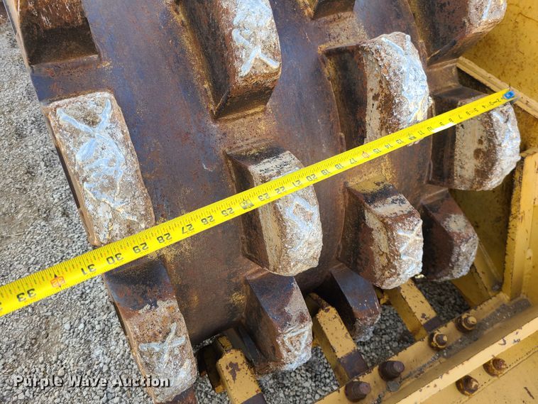 image for item DJ1706 Muller TI18  soil compactor