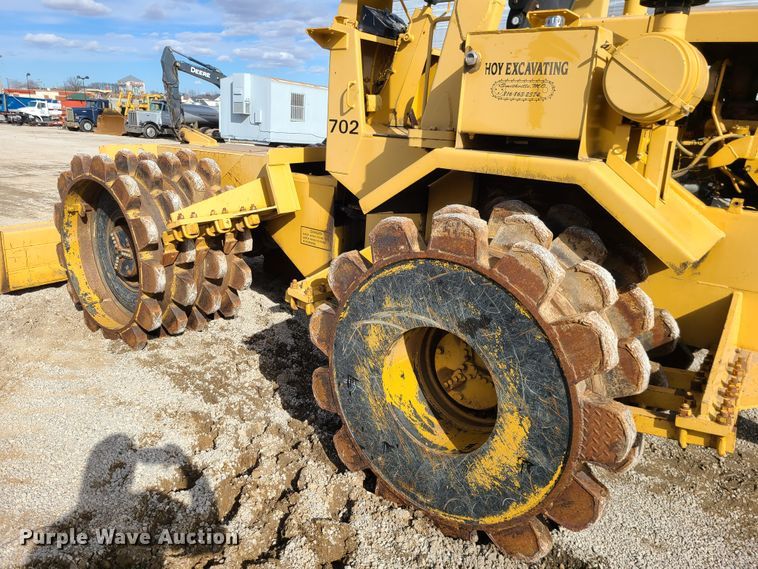 image for item DJ1706 Muller TI18  soil compactor