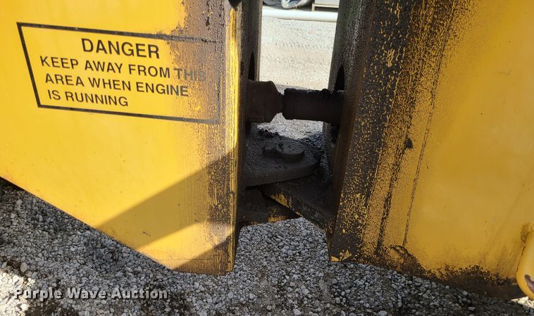 image for item DJ1706 Muller TI18  soil compactor