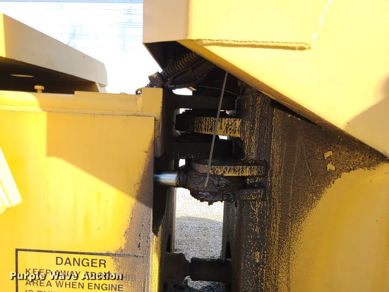 image for item DJ1706 Muller TI18  soil compactor