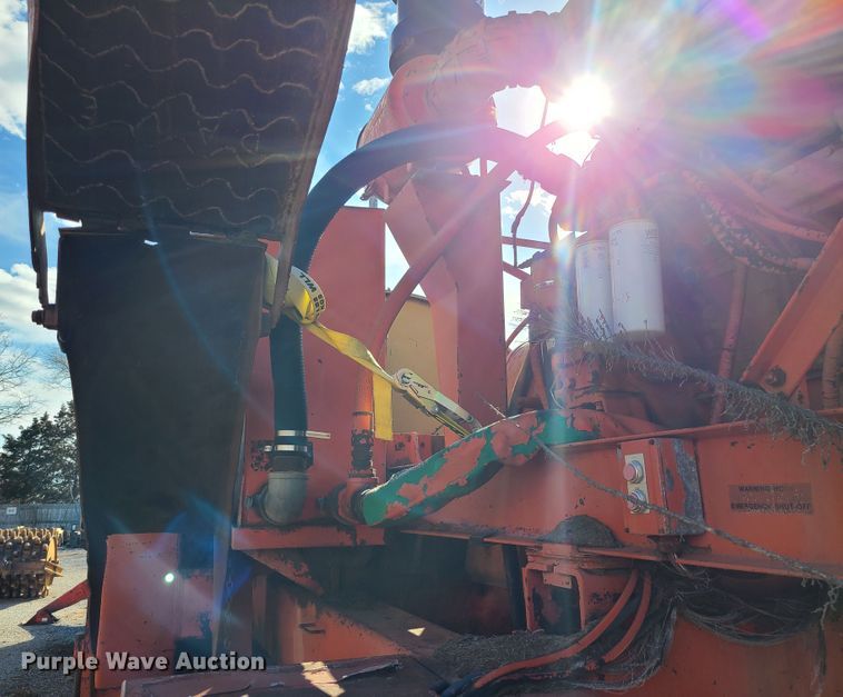 image for item DJ1707 Morbark  waste recycler