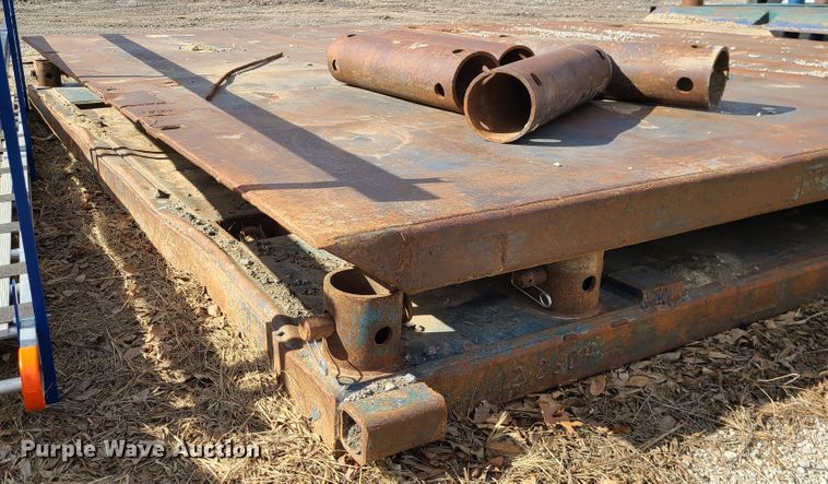 image for item DJ1713 Trench box