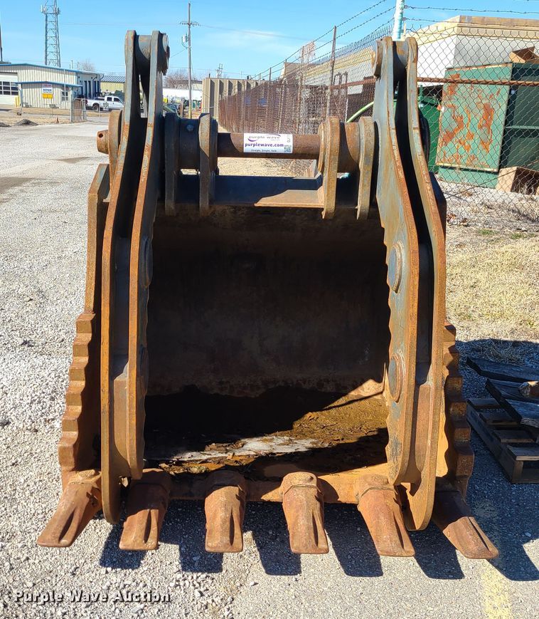 image for item DJ1715 TAG  60" W grapple bucket