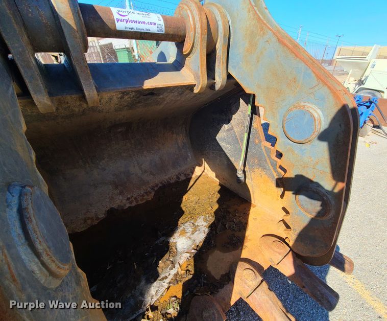 image for item DJ1715 TAG  60" W grapple bucket