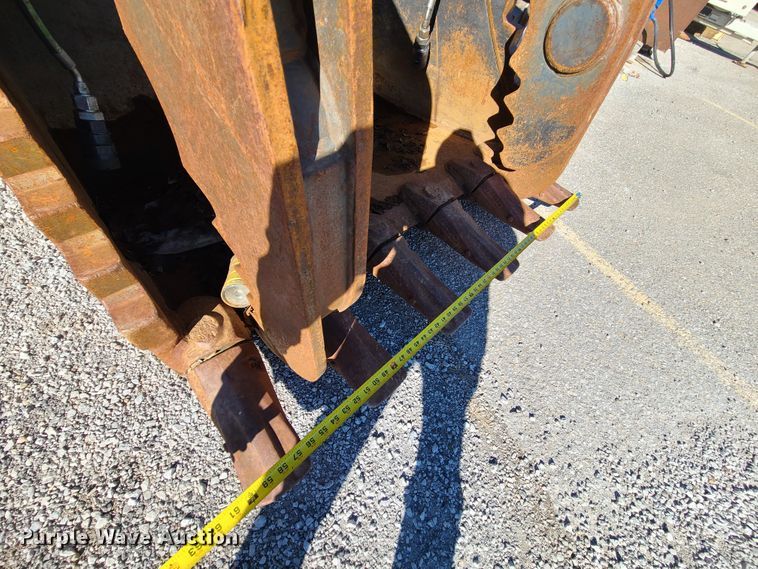 image for item DJ1715 TAG  60" W grapple bucket