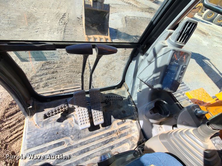 image for item DJ1716 2007 Hitachi ZX225USLC  excavator