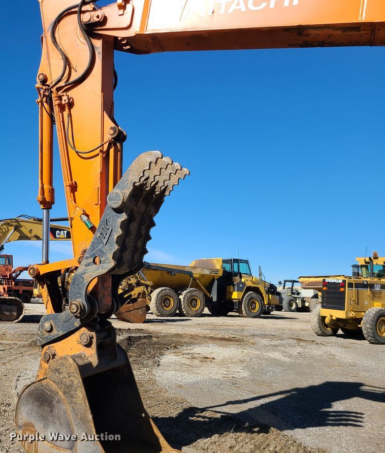 image for item DJ1716 2007 Hitachi ZX225USLC  excavator