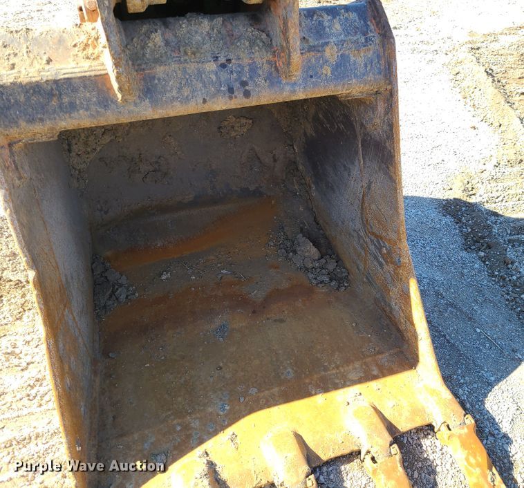 image for item DJ1716 2007 Hitachi ZX225USLC  excavator