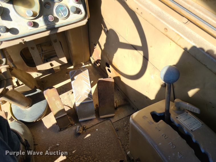 image for item DJ1722 1984 Caterpillar 627B  conventional scraper