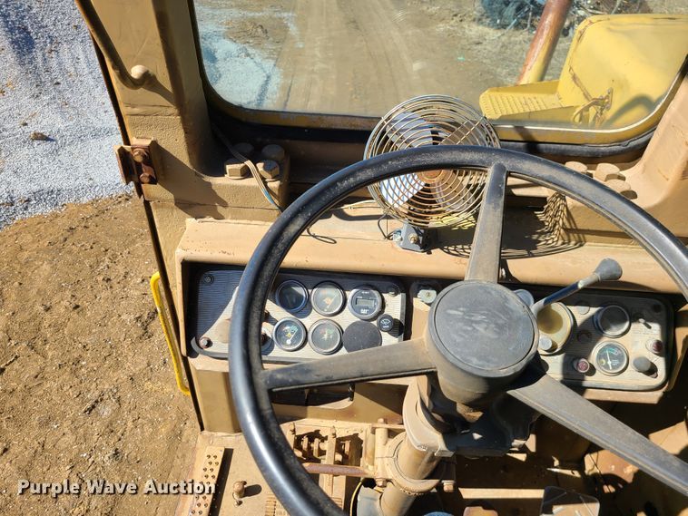 image for item DJ1722 1984 Caterpillar 627B  conventional scraper