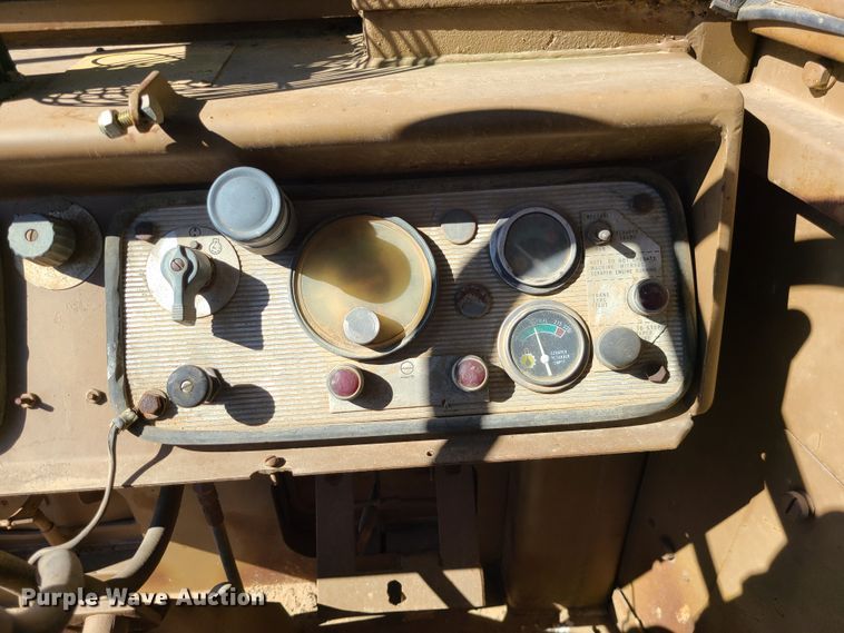 image for item DJ1722 1984 Caterpillar 627B  conventional scraper