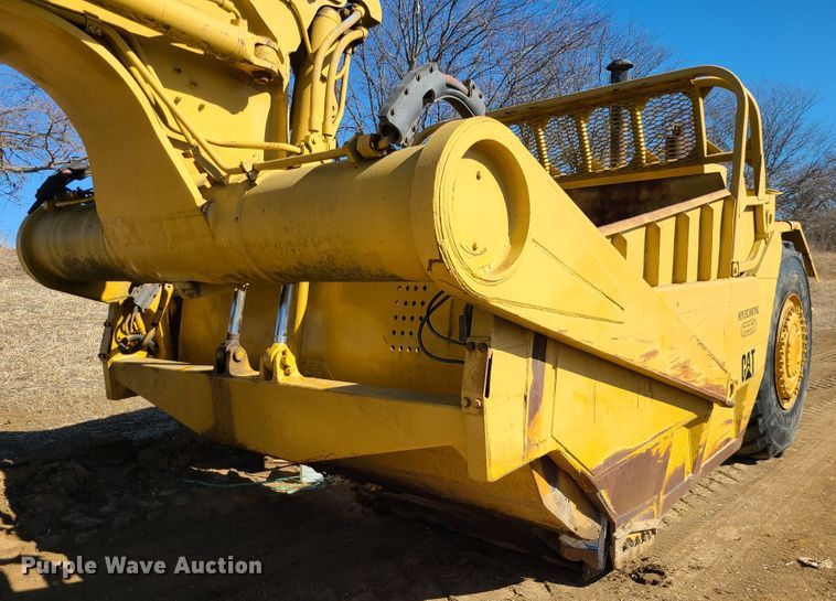 image for item DJ1722 1984 Caterpillar 627B  conventional scraper