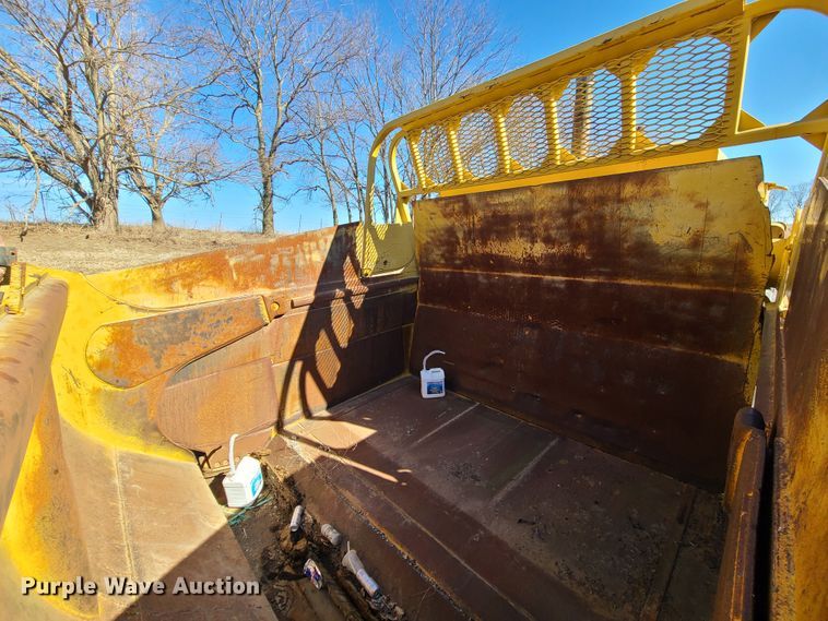 image for item DJ1722 1984 Caterpillar 627B  conventional scraper