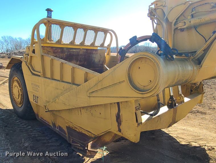 image for item DJ1722 1984 Caterpillar 627B  conventional scraper