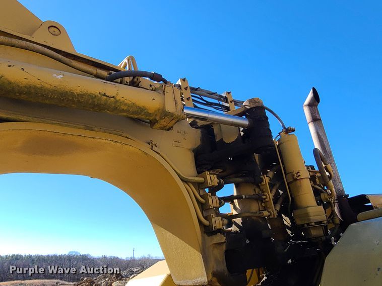 image for item DJ1722 1984 Caterpillar 627B  conventional scraper