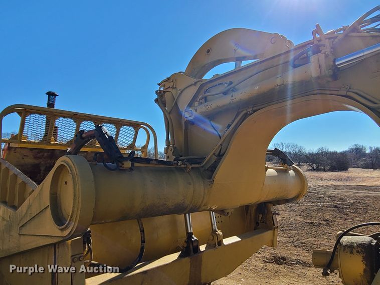 image for item DJ1722 1984 Caterpillar 627B  conventional scraper