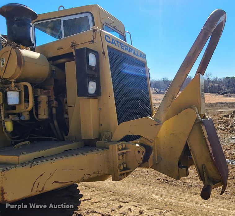 image for item DJ1722 1984 Caterpillar 627B  conventional scraper