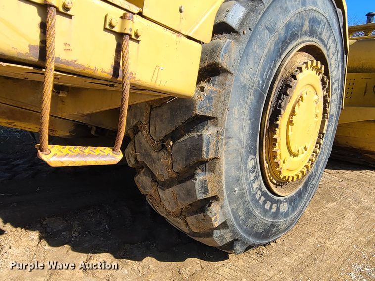 image for item DJ1722 1984 Caterpillar 627B  conventional scraper