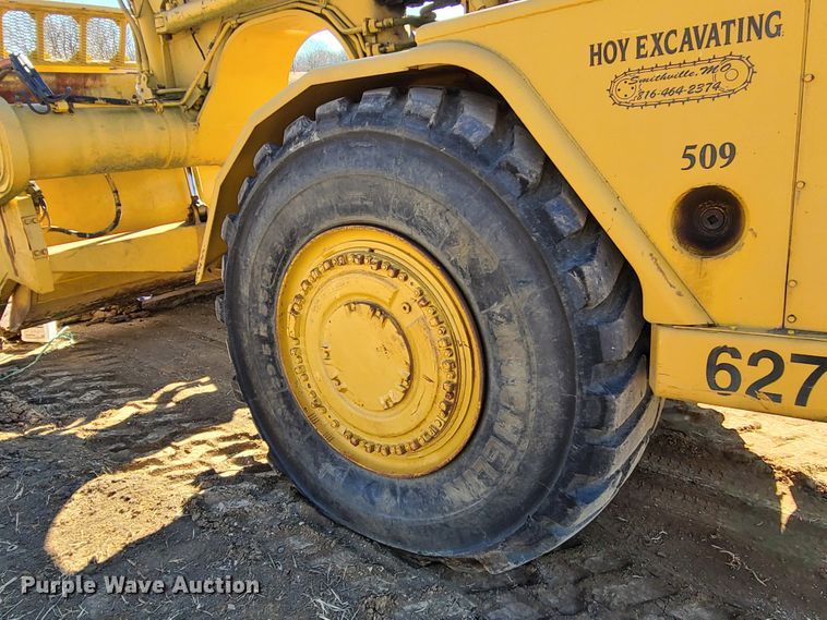 image for item DJ1722 1984 Caterpillar 627B  conventional scraper