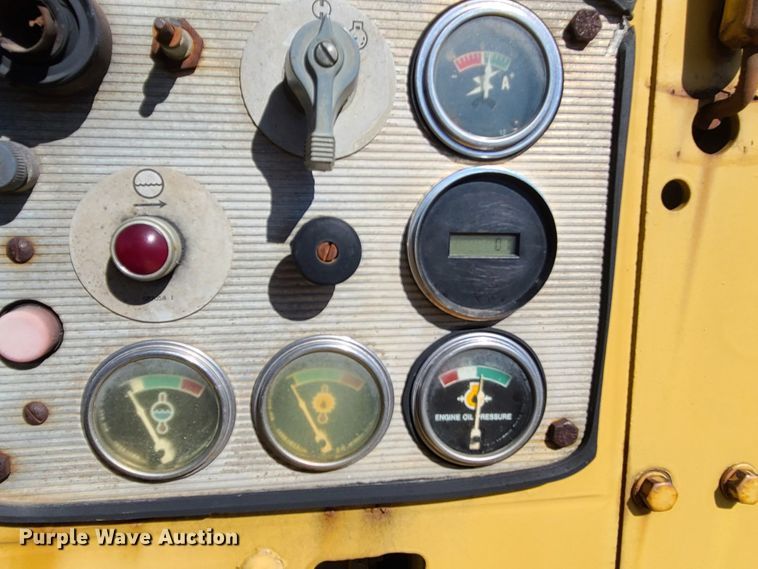 image for item DJ1722 1984 Caterpillar 627B  conventional scraper